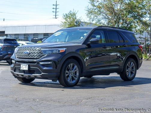 Agate Black Metallic 2023 Ford Explorer XLT
