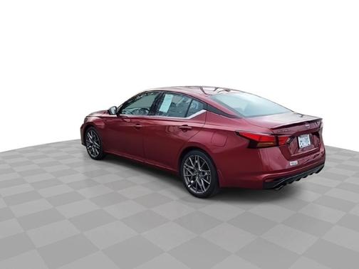 2024 Nissan Altima SR VC-Turbo FWD