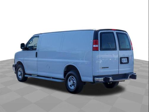 2024 Chevrolet Express 2500 RWD 2500 Regular Wheelbase WT