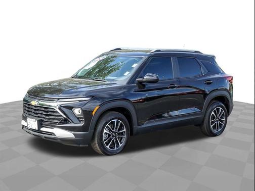 Mosaic Black Metallic 2026 Chevrolet Trailblazer LT