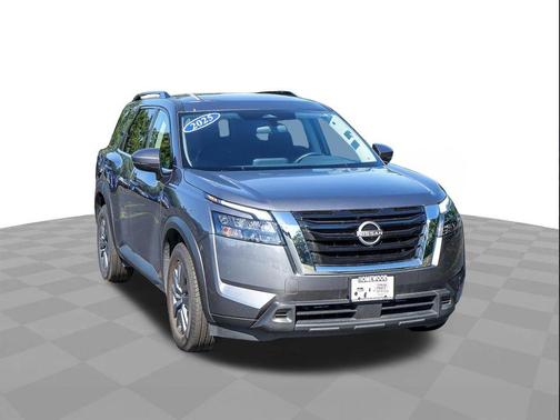 Gun Metallic 2025 Nissan Pathfinder SV 4WD