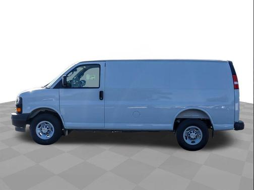 Summit White 2026 Chevrolet Express 2500 Work Van