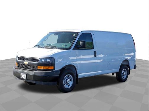 Summit White 2026 Chevrolet Express 2500 Work Van