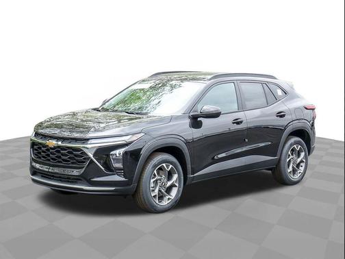 Mosaic Black Metallic 2026 Chevrolet Trax LT