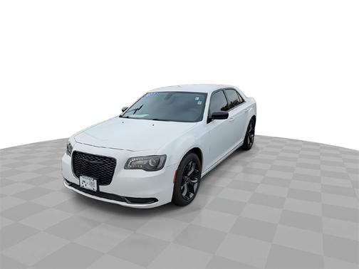 2023 Chrysler 300 Touring
