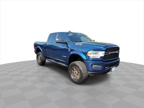 2022 RAM 2500 Big Horn Crew Cab 4x4 6'4' Box