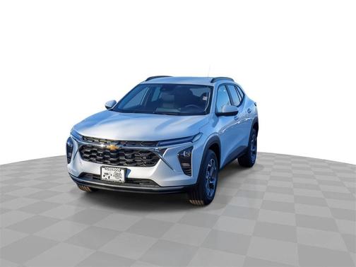 Summit White 2026 Chevrolet Trax LT