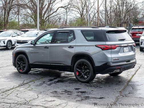 Sterling Gray Metallic 2023 Chevrolet Traverse Premier