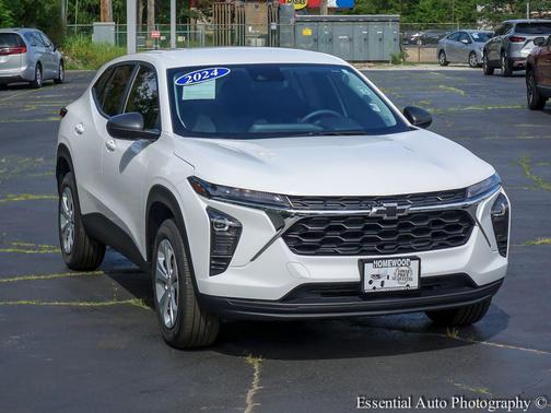 Summit White 2024 Chevrolet Trax LS