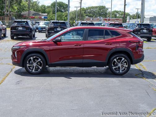 Crimson Metallic 2025 Chevrolet Trax FWD 1RS