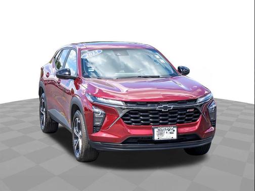 Crimson Metallic 2025 Chevrolet Trax FWD 1RS