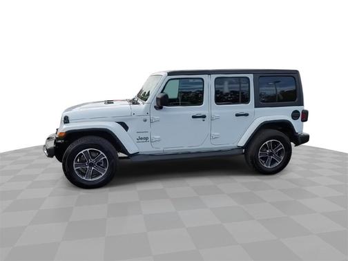 2023 Jeep Wrangler 4-Door Sahara 4x4