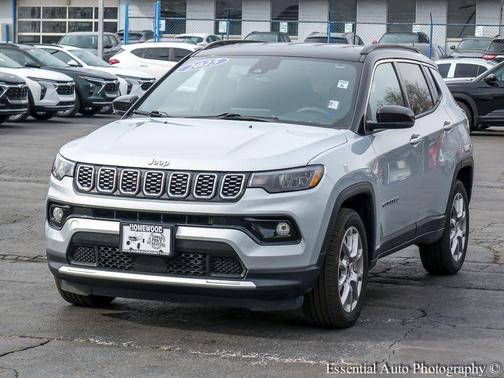 Silver Zynith Metallic Clearcoat 2025 Jeep Compass Limited
