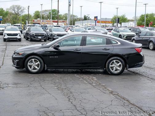 Mosaic Black Metallic 2018 Chevrolet Malibu 1LS