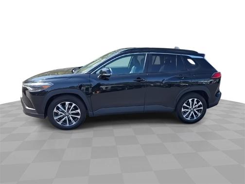 2024 Toyota Corolla Cross XLE
