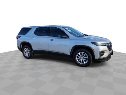 2022 Chevrolet Traverse LS