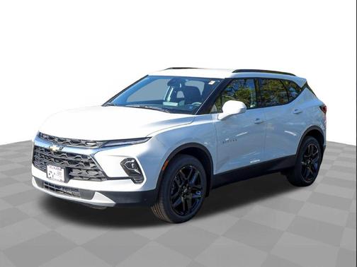 Summit White 2026 Chevrolet Blazer 2LT