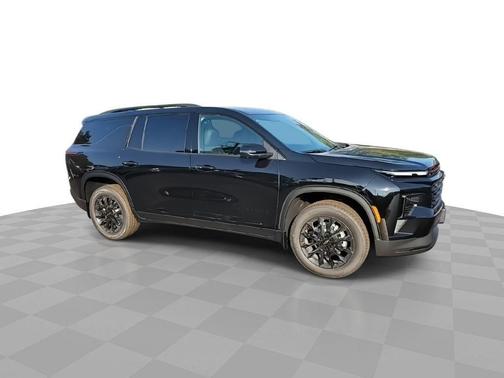 Mosaic Black Metallic 2026 Chevrolet Traverse LT