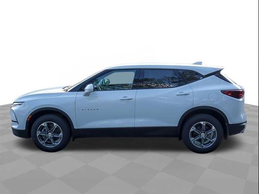 Summit White 2026 Chevrolet Blazer 2LT