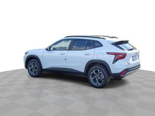 Summit White 2026 Chevrolet Trax LT