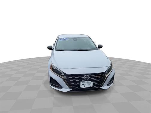 2023 Nissan Altima SR FWD