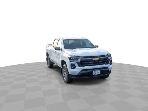 Summit White 2026 Chevrolet Colorado LT