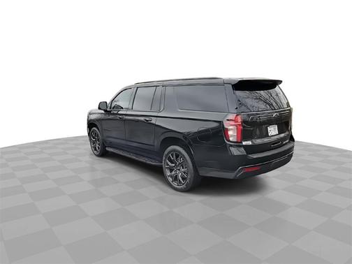 2024 Chevrolet Suburban RST