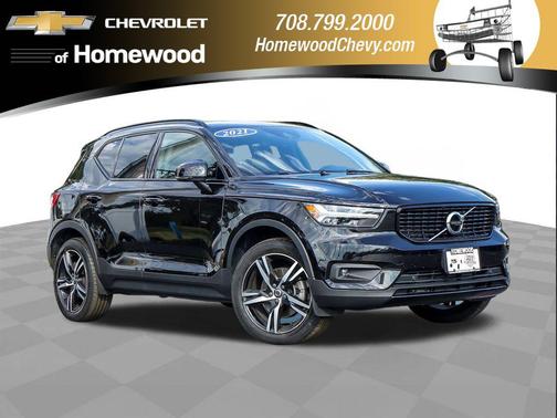 Onyx Black Metallic 2021 Volvo XC40 T5 R-Design