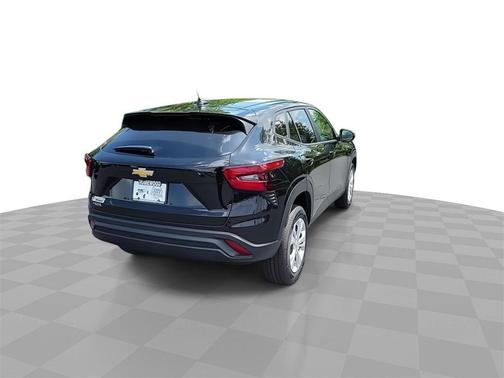 Mosaic Black Metallic 2026 Chevrolet Trax LS