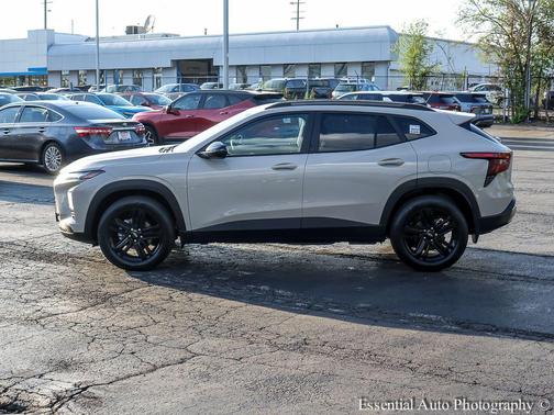 White Sands 2026 Chevrolet Trax FWD ACTIV