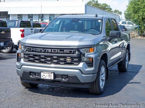 Sterling Gray Metallic 2026 Chevrolet Silverado 1500 Custom