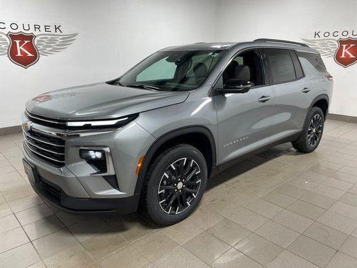 Sterling Gray Metallic 2026 Chevrolet Traverse LT