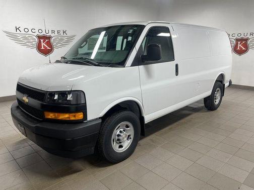 Summit White 2026 Chevrolet Express 2500 Work Van
