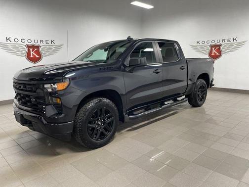 2023 Chevrolet Silverado 1500 Custom