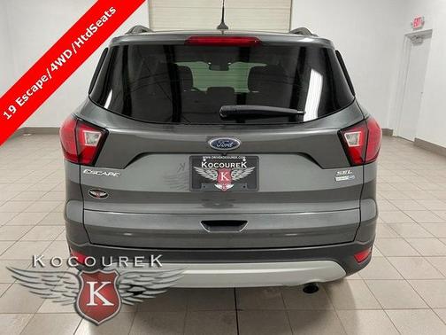 Photo 5 of 27 of 2019 Ford Escape SEL
