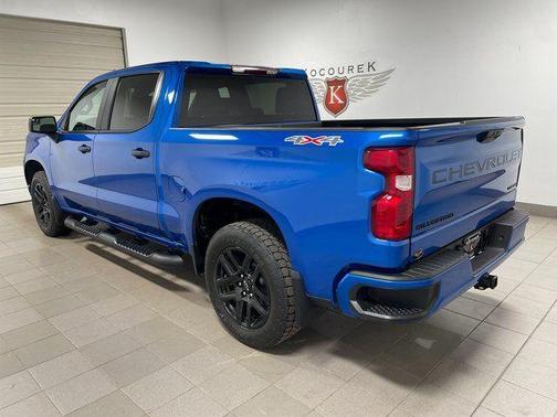 Glacier Blue Metallic 2023 Chevrolet Silverado 1500 Custom