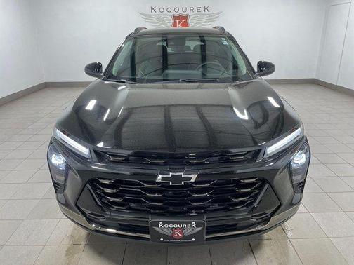 Mosaic Black Metallic 2026 Chevrolet Trax ACTIV