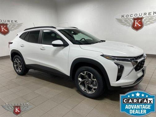 Summit White 2026 Chevrolet Trax LT