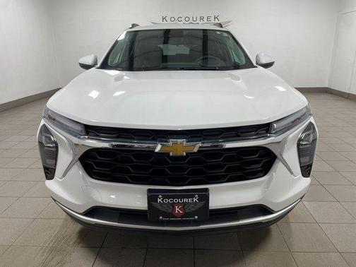Summit White 2026 Chevrolet Trax LT