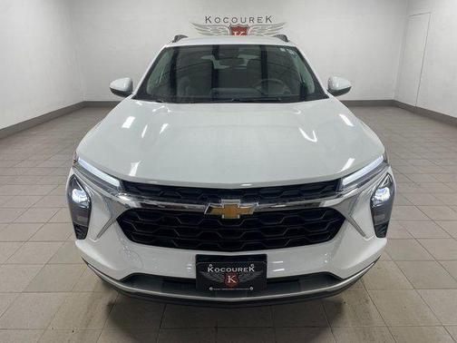 Summit White 2026 Chevrolet Trax LT