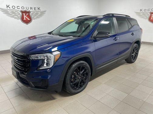 Marine Metallic 2023 GMC Terrain SLE