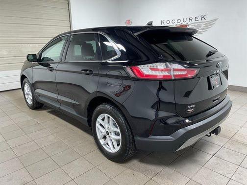 Chili Red Metallic 2018 Buick Envision Preferred