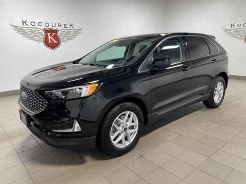 Chili Red Metallic 2018 Buick Envision Preferred
