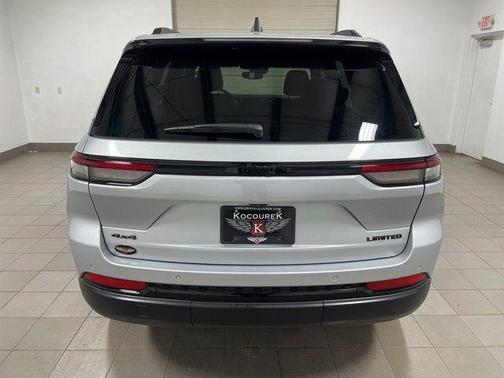 Silver Zynith 2024 Jeep Grand Cherokee Limited