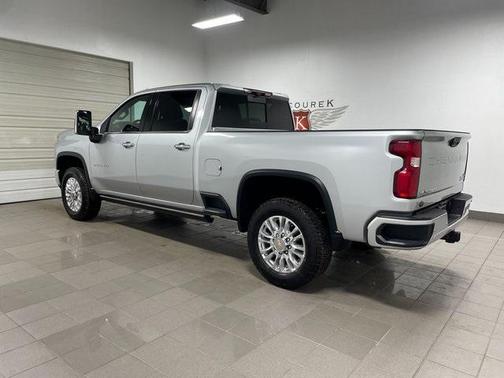 2021 Chevrolet Silverado 3500 High Country