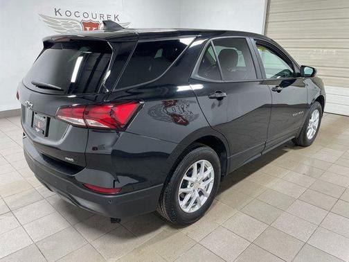 Mosaic Black Metallic 2024 Chevrolet Equinox LS