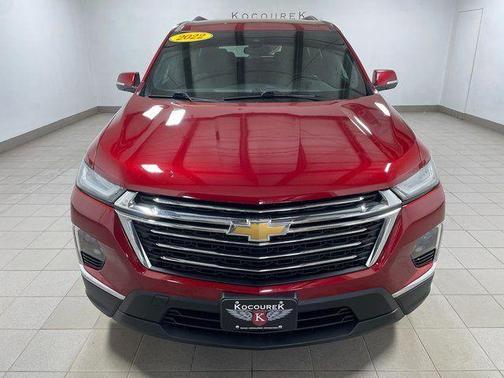 Cherry Red Tintcoat 2022 Chevrolet Traverse LT Cloth