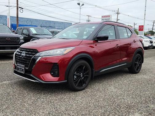 2024 Nissan Kicks SR