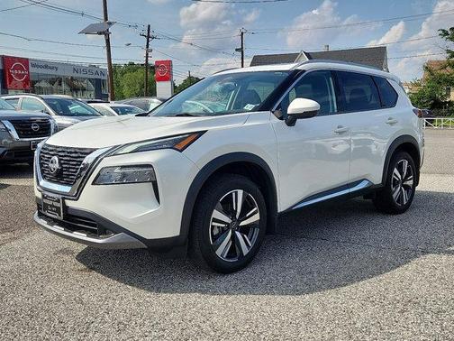 2022 Nissan Rogue SL
