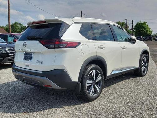 2022 Nissan Rogue SL
